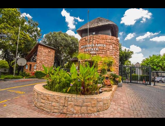2 BEDROOM APARTMENT FOR SALE IN JUKSKEI PARK